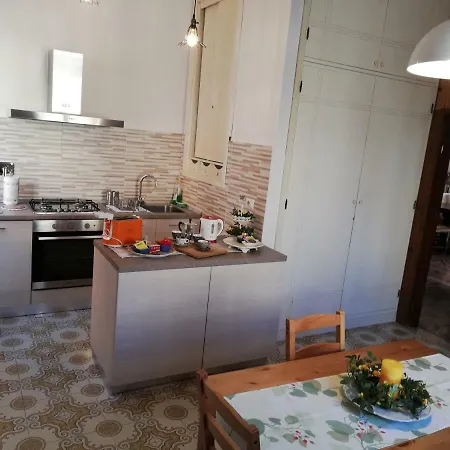 Holiday home Gina Assisi
