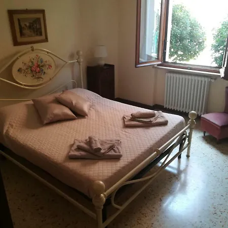 Holiday home Gina